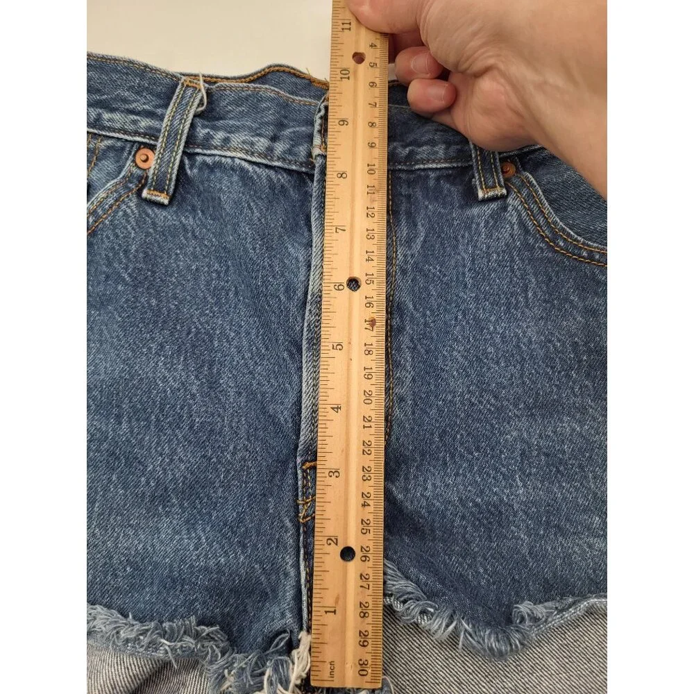 Levi's 501 Cut Off Shorts Womens 29 Denim Classic Button Fly Cowgirl Western - Picture 7 of 11